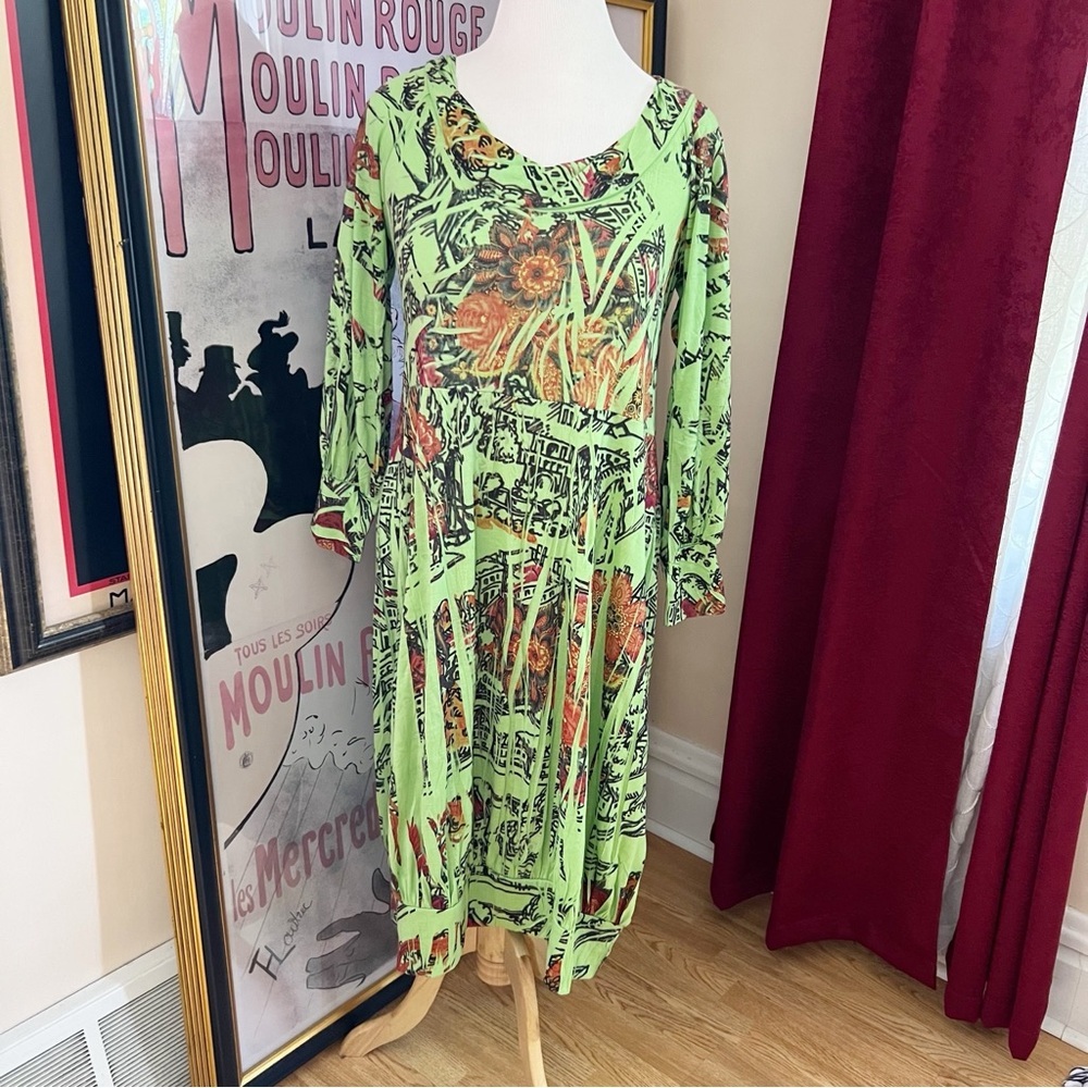 look: Kelly Green Abstract  Floral European Print Balloon Shape Dress Size M